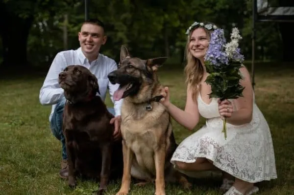 Is-a-German-Shepherd-a-Good-Family-Dog